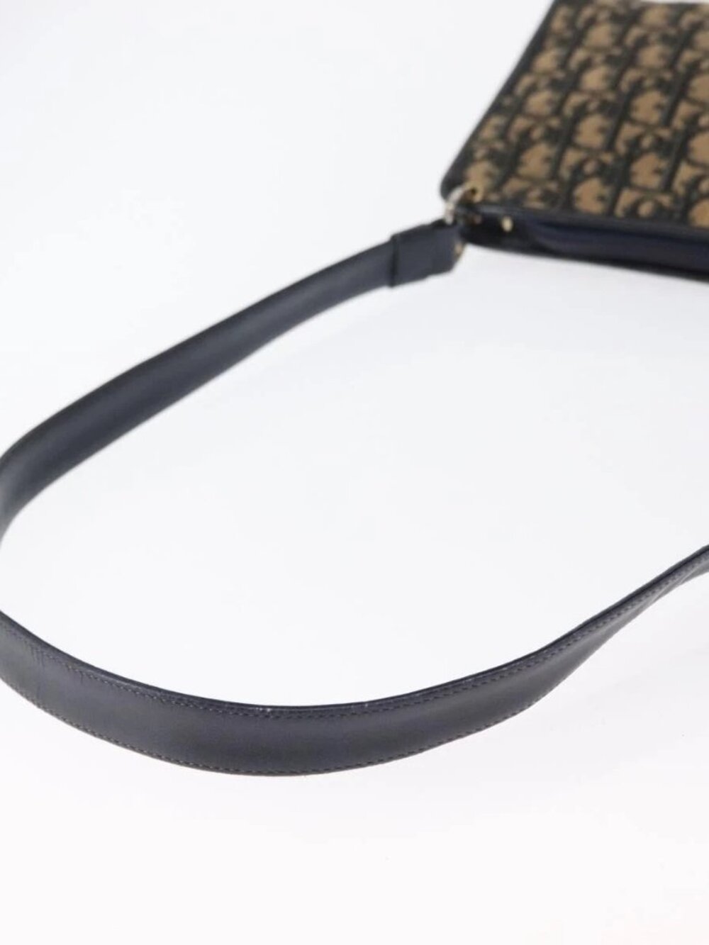 Christian Dior Trotter Canvas Shoulder Bag Navy Gold Auth 164287 - Picture 8 of 16